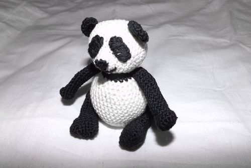 Πλεκτό παιχνίδι Panda με τα χέρια σας