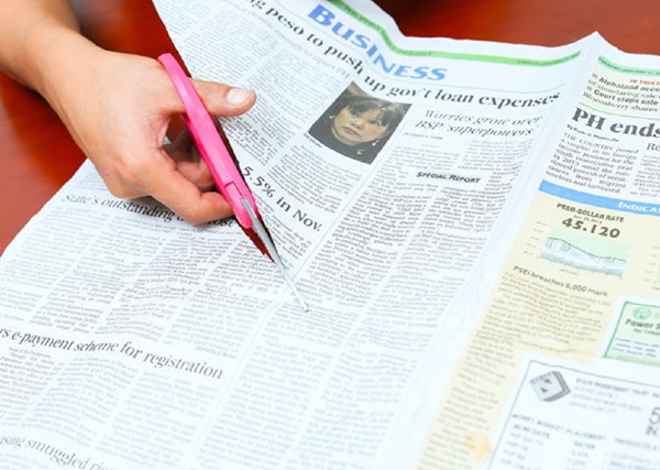 Πώς να φτιάξετε ένα σπαθί από χαρτί με τα χέρια σας