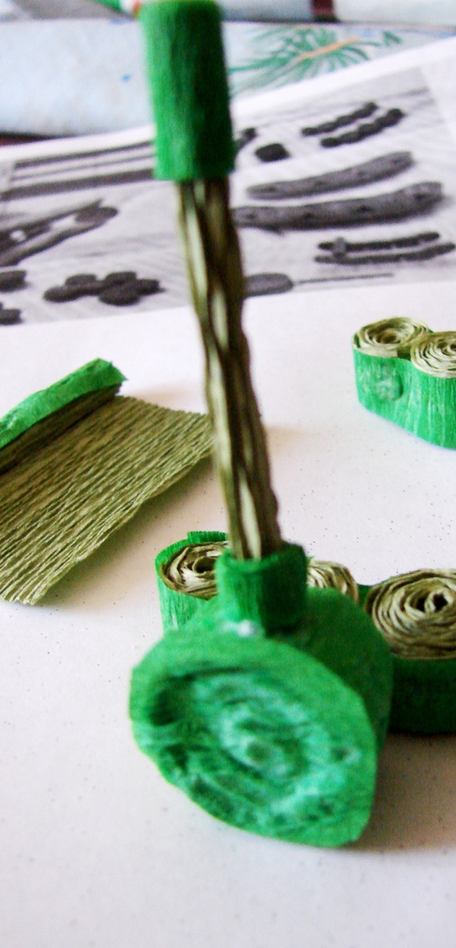 Crafts για τις 9 Μαΐου με τα χέρια τους: μια δεξαμενή χαρτιού