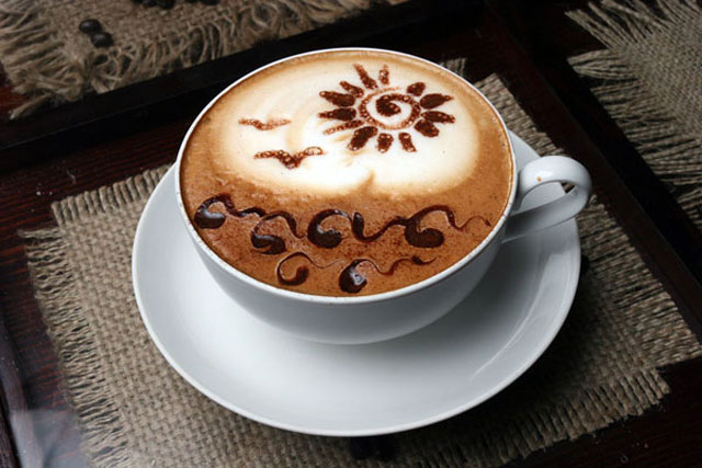 Latte art - ζωγραφική καφέ