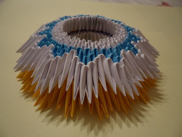 Πώς να κάνει ένα origami κύκνο από τις ενότητες - βήμα προς βήμα οδηγίες με φωτογραφίες και βίντεο