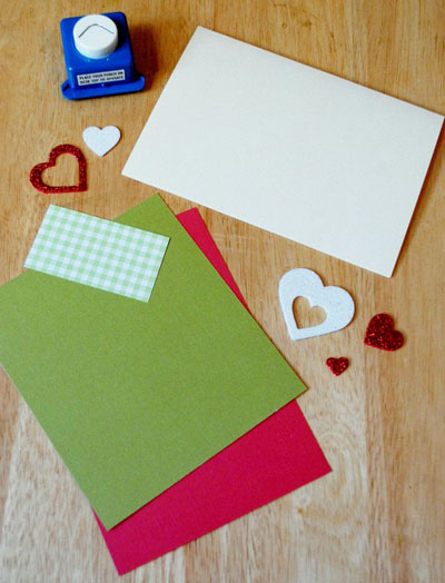 Χριστουγεννιάτικη κάρτα με στυλ scrapbooking για το νέο έτος 2015 με δικά της χέρια