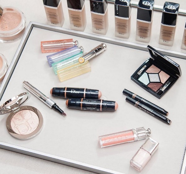 Γαλλική chic: συλλογή φθινοπώρου του make-up Dior Skyline