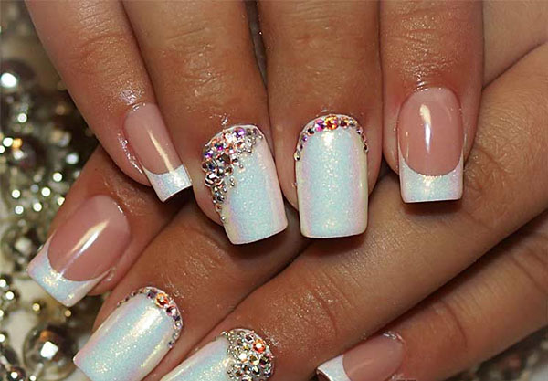 Glitter και Swarovski πέτρες ως μια τάση του χειμερινού χειμώνα 2016-2017