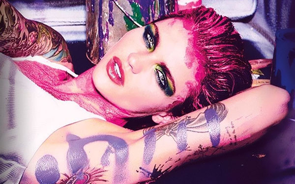 Καλοκαιρινή συλλογή μακιγιάζ Urban Decay 2017 για θαρραλέες γυναίκες της μόδας