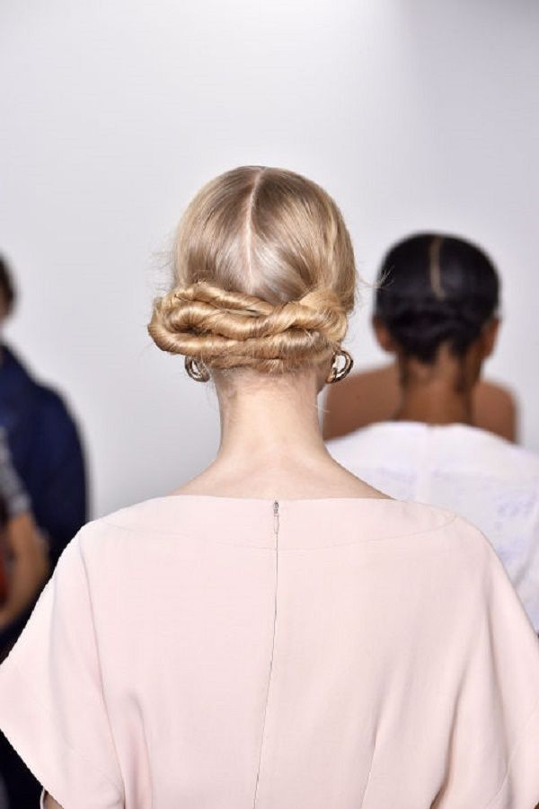 Hairstyle για το Νέο Έτος του Firecracker από τα χέρια του - ιδέες μόδας για μικρές, μεσαίες, μακριά μαλλιά, φωτογραφία