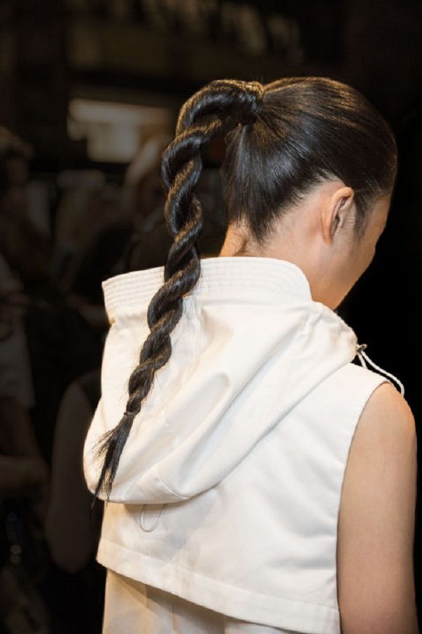 Hairstyle για το Νέο Έτος του Firecracker από τα χέρια του - ιδέες μόδας για μικρές, μεσαίες, μακριά μαλλιά, φωτογραφία