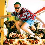 CouchSurfing: ταξιδεύουμε στους καναπέδες CouchSurfing: ταξιδεύουμε στους καναπέδες