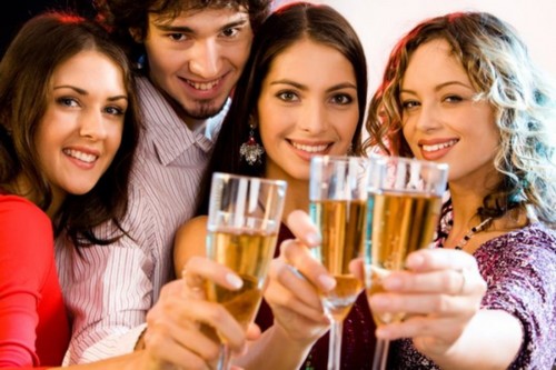 Τα πιο γκέι και αστεία toasts σε στίχο και πεζογραφία