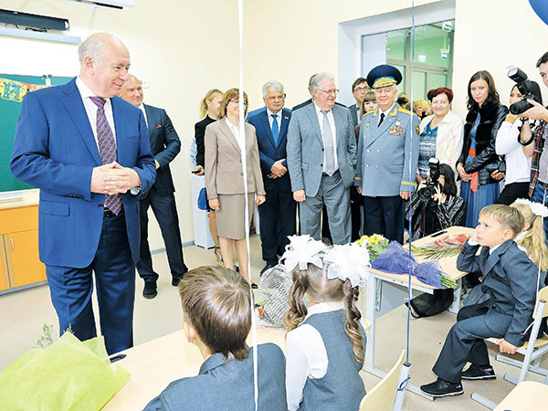 Κείμενα της επίσημης ομιλίας στη σχολική γραμμή 1η Σεπτεμβρίου