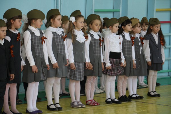 Θυμάμαστε και είμαστε υπερήφανοι: πρωτότυπες ιδέες για το σενάριο για την Ημέρα της Νίκης