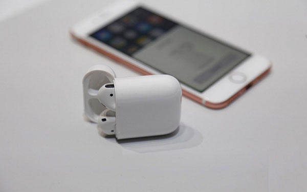 Ήχος χωρίς σύνορα: Ασύρματα ακουστικά Apple AirPods