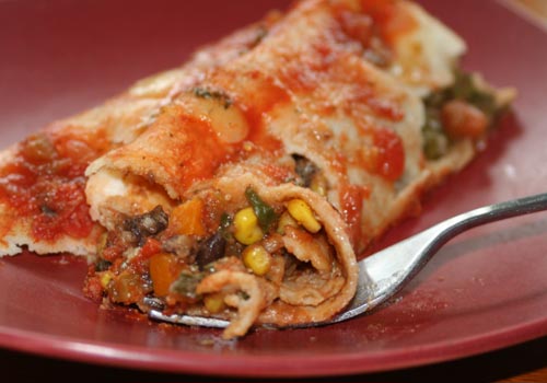 Enchiladas με φασόλια και λαχανικά ρίζας