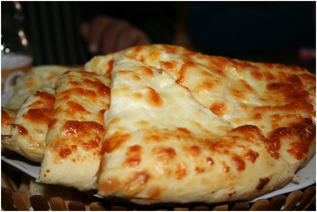 khachapuri με τυρί