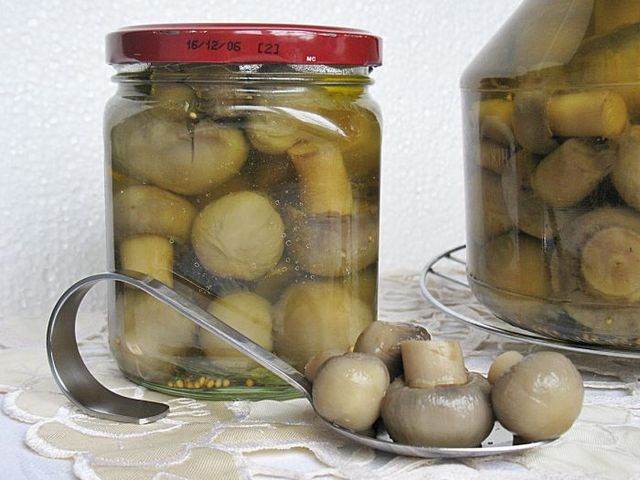 Μαριναρισμένα σαμπάνια για το χειμώνα, κλασική συνταγή Μαριναρισμένα σαμπάνια για το χειμώνα, κλασική συνταγή