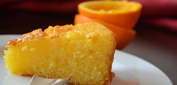 Η συνταγή για ένα νόστιμο και ασυνήθιστο cupcake σε ένα multivark - βήμα προς βήμα με τη φωτογραφία