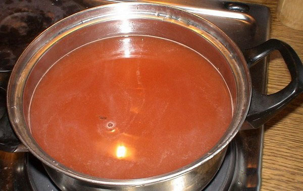 Αγγούρια με κέτσαπ για το χειμώνα - χωρίς αποστείρωση, σε κουτιά. Συγκομιδή για το χειμώνα αιχμηρό και τραγανό αγγούρι με κέτσαπ τσίλι