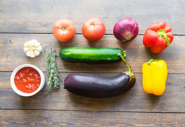 Μια απλή συνταγή: ratatouille σε πικάντικη σάλτσα