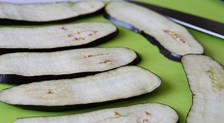 Teschin γλώσσα από μελιτζάνα