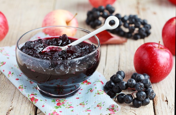 Μαρμελάδα από μαύρο chokeberry