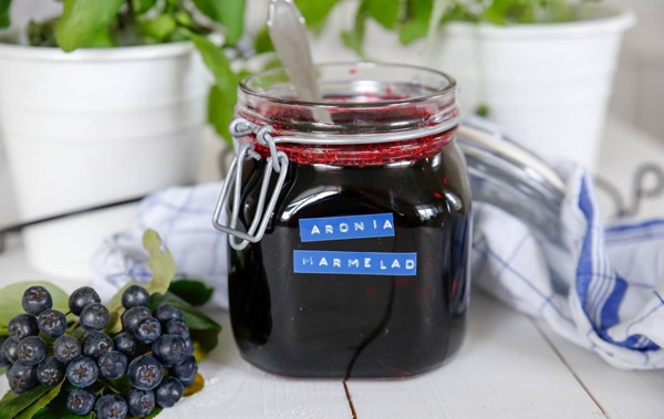 Μαρμελάδα από μαύρο chokeberry