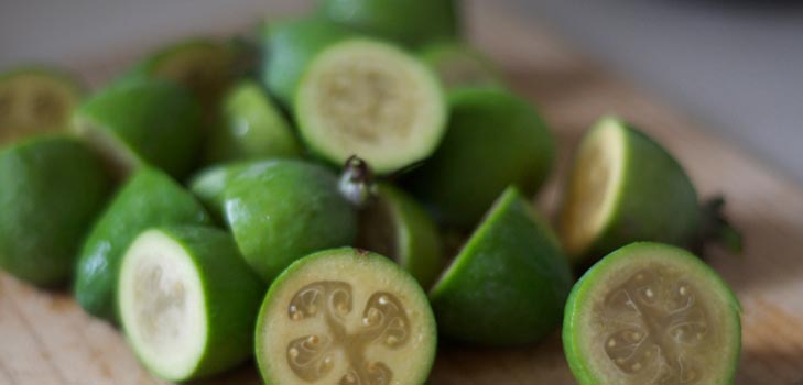 Jam από feijoa, μια συνταγή με μια φωτογραφία