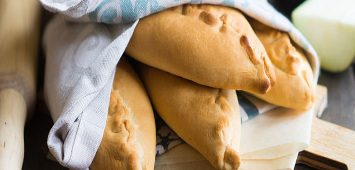Νόστιμη συνταγή: Calzone με γεμιστή λαχανικών